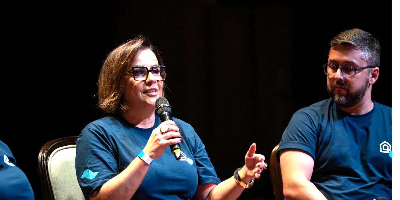 Conversa entre licenciados BY Sindicompany